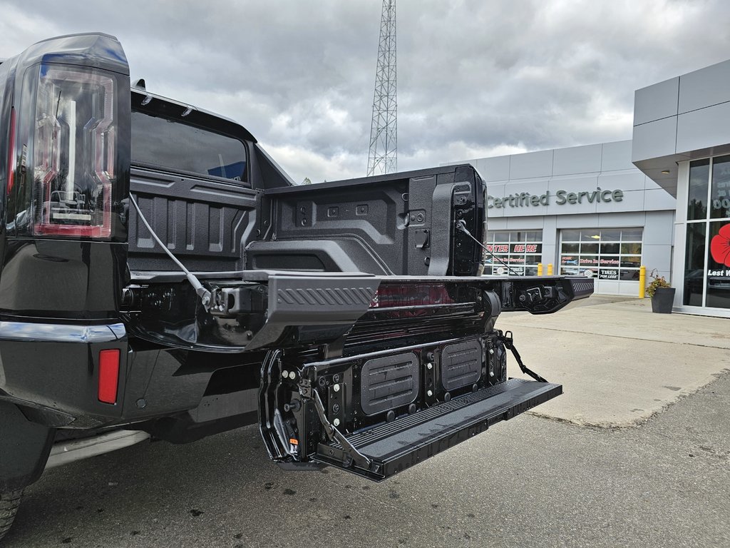 2025 GMC HUMMER EV Pickup in Pickering, Ontario - 7 - w1024h768px