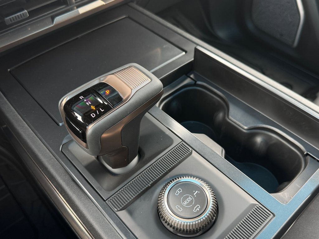2025 GMC HUMMER EV SUV in Pickering, Ontario - 29 - w1024h768px