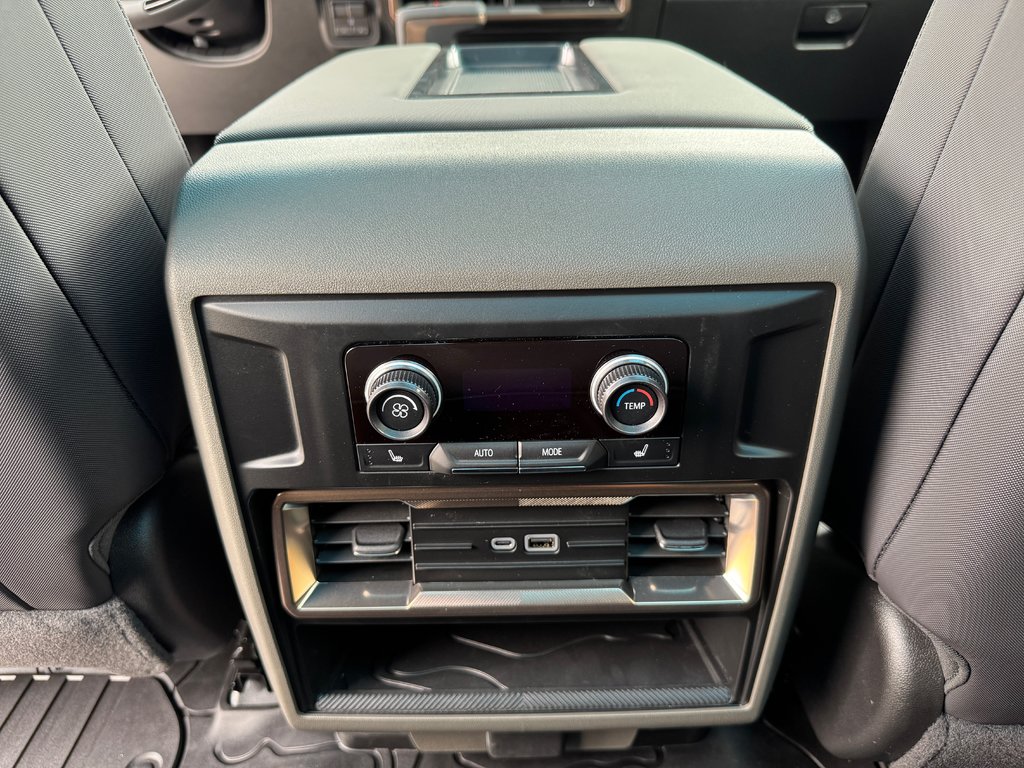 2025 GMC HUMMER EV SUV in Pickering, Ontario - 39 - w1024h768px