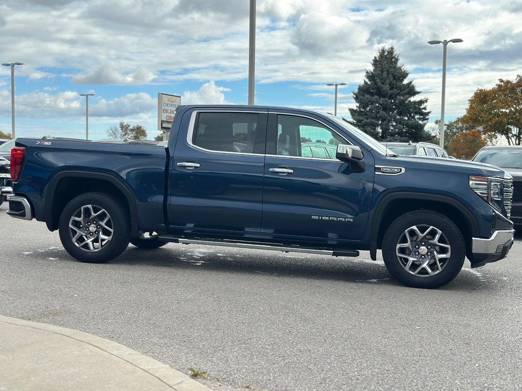 2022  Sierra 1500 SLT in Pickering, Ontario - 6 - w1024h768px