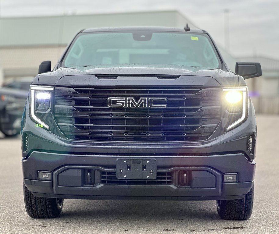 2023 GMC Sierra 1500 in Pickering, Ontario - 9 - w1024h768px