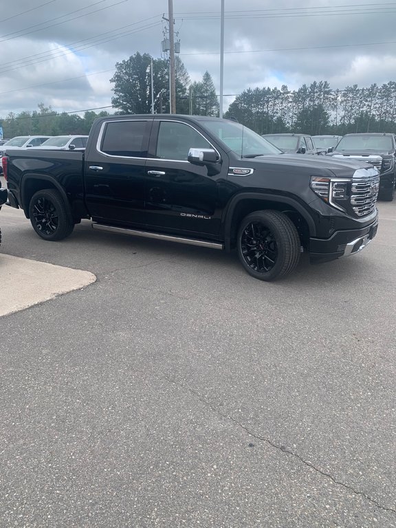 2024 GMC Sierra 1500 in Pickering, Ontario - 5 - w1024h768px