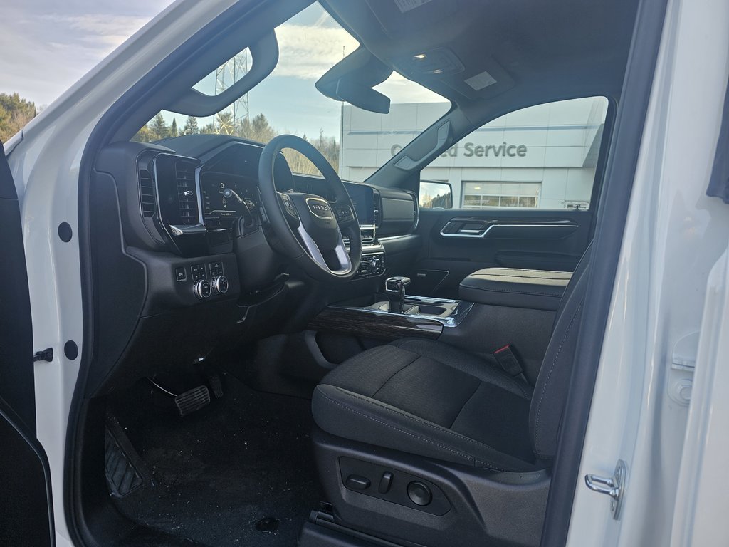 2024 GMC Sierra 1500 in Pickering, Ontario - 11 - w1024h768px