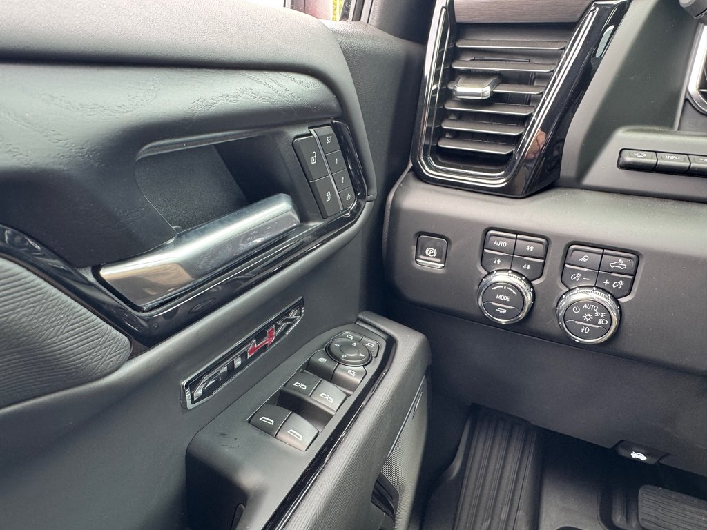 2025 GMC Sierra 1500 in Pickering, Ontario - 22 - w1024h768px