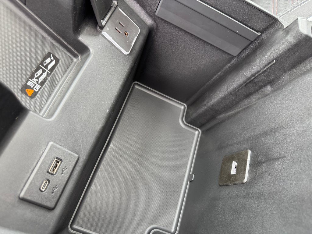 2025 GMC Sierra 1500 in Pickering, Ontario - 31 - w1024h768px