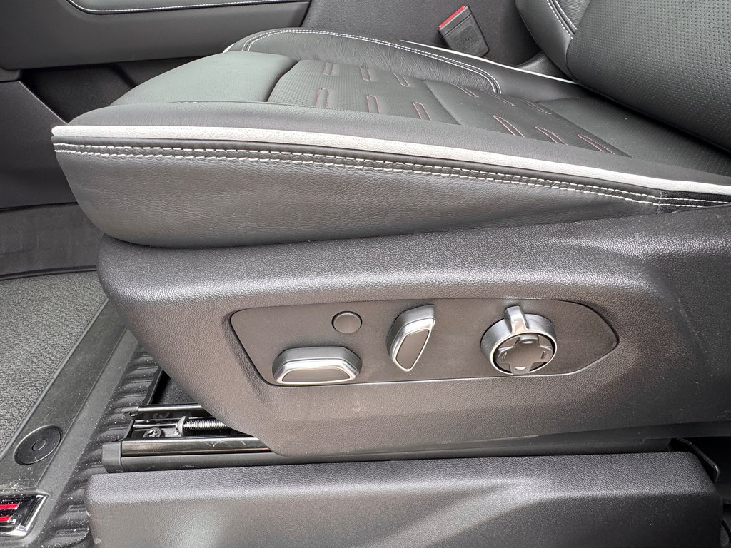 2025 GMC Sierra 1500 in Pickering, Ontario - 32 - w1024h768px