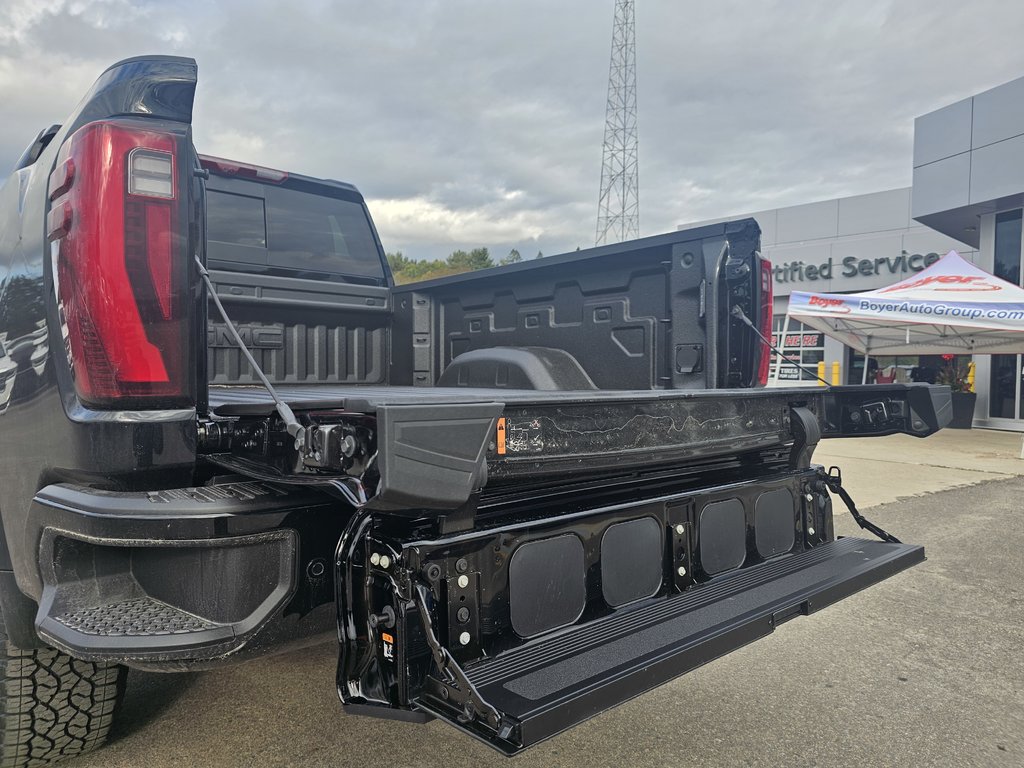 2025 GMC Sierra 2500 HD in Pickering, Ontario - 7 - w1024h768px