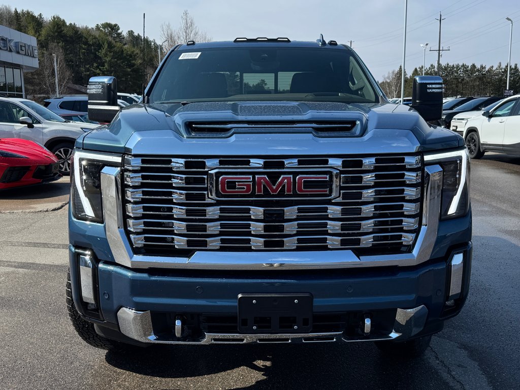 2025 GMC Sierra 2500 HD in Pickering, Ontario - 2 - w1024h768px