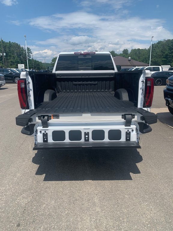 2024 GMC Sierra 3500 HD in Pickering, Ontario - 8 - w1024h768px