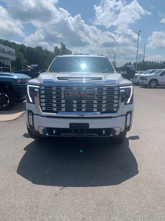 2024 GMC Sierra 3500 HD in Pickering, Ontario - 2 - w1024h768px