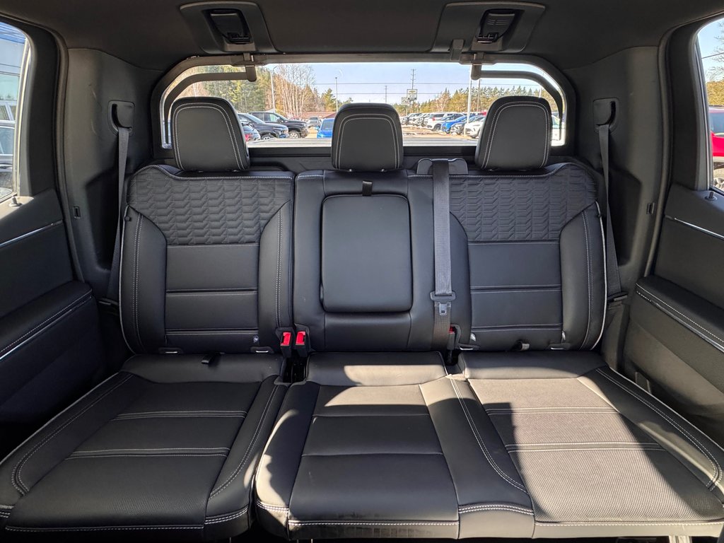2025 GMC Sierra EV in Pickering, Ontario - 27 - w1024h768px