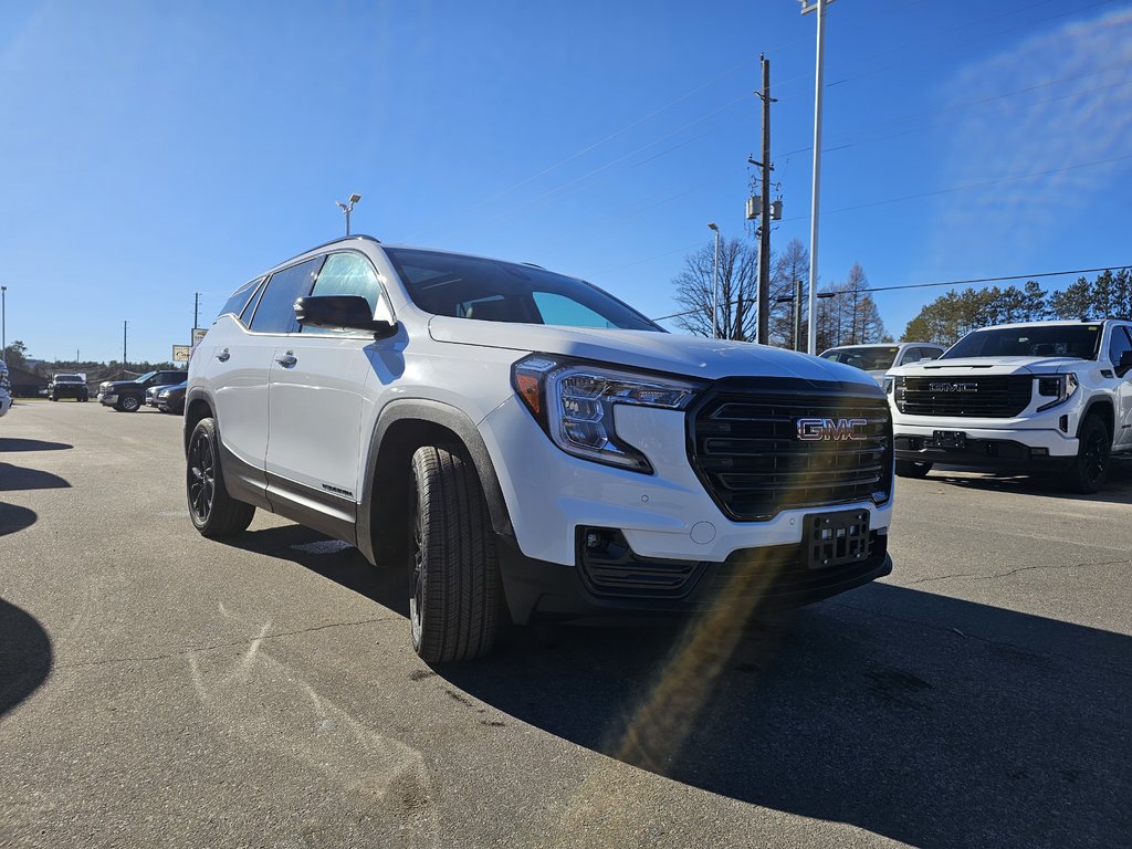 2024 GMC Terrain in Pickering, Ontario - 3 - w1024h768px