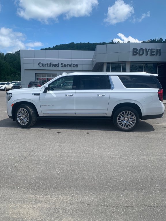 2024 GMC Yukon XL in Pickering, Ontario - 11 - w1024h768px