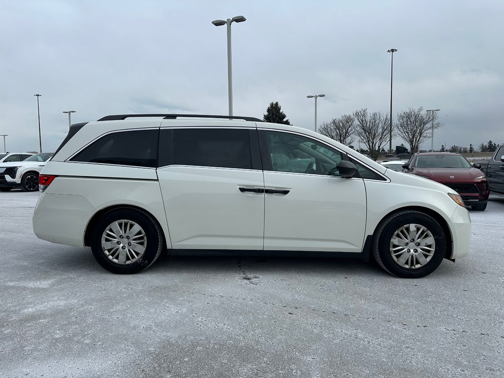 2016 Honda Odyssey in Pickering, Ontario - 6 - w1024h768px