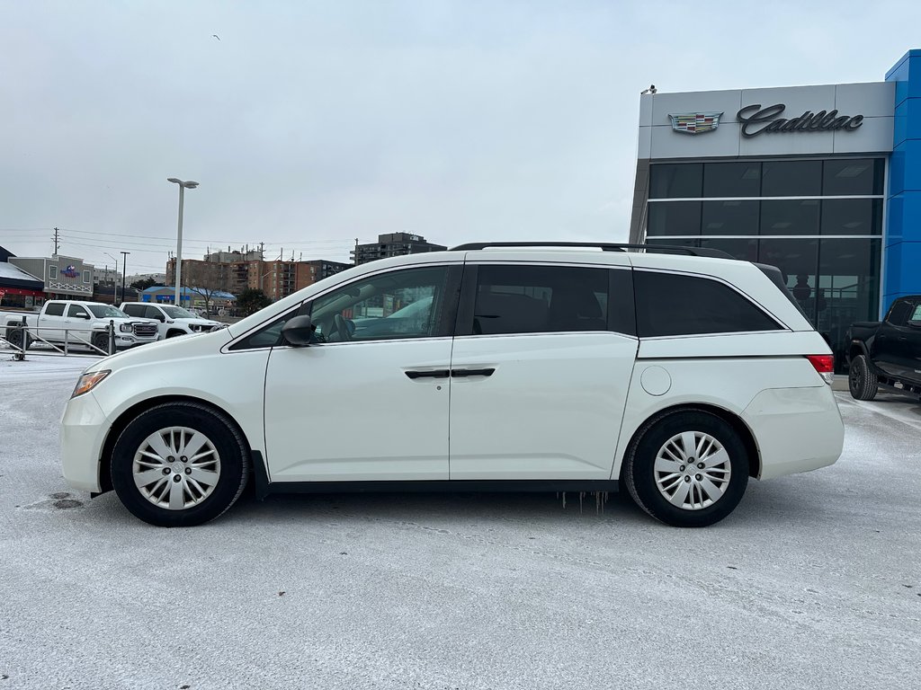 2016 Honda Odyssey in Pickering, Ontario - 2 - w1024h768px