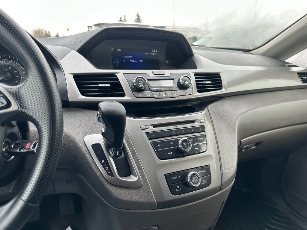 2016 Honda Odyssey in Pickering, Ontario - 11 - w1024h768px