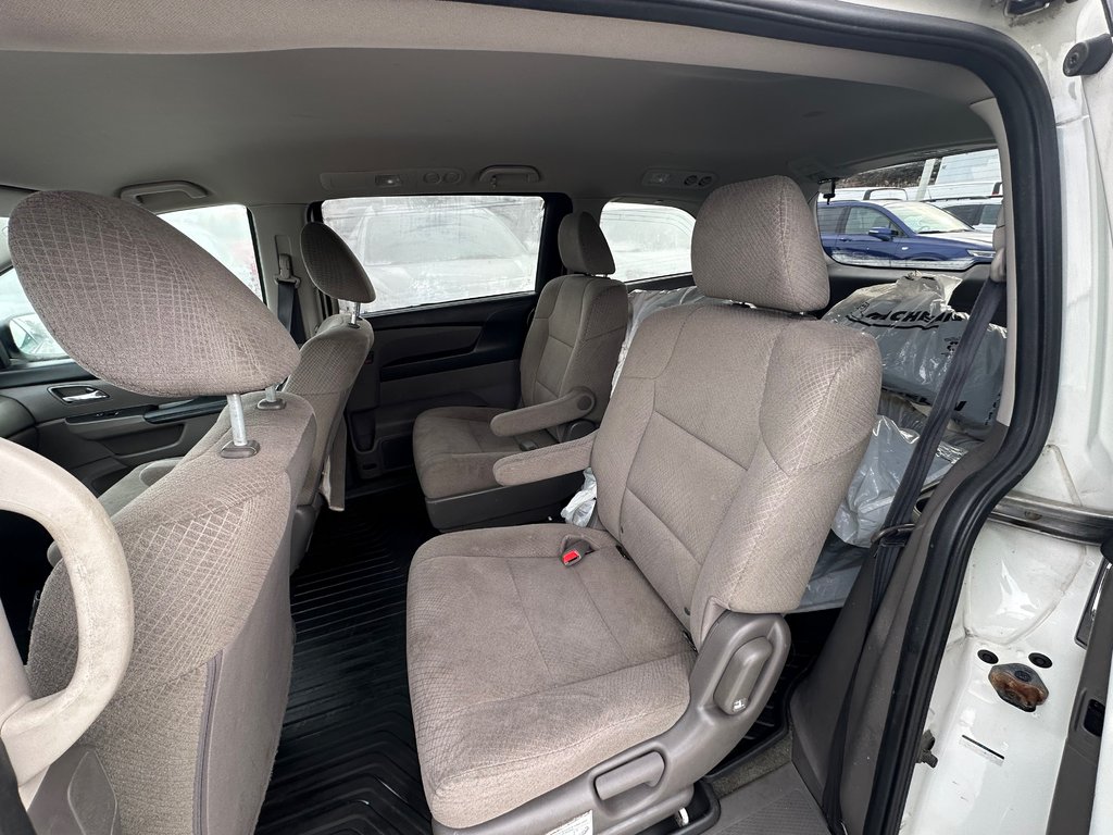 2016 Honda Odyssey in Pickering, Ontario - 16 - w1024h768px