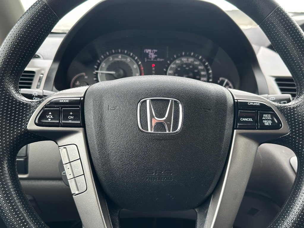 2016 Honda Odyssey in Pickering, Ontario - 10 - w1024h768px