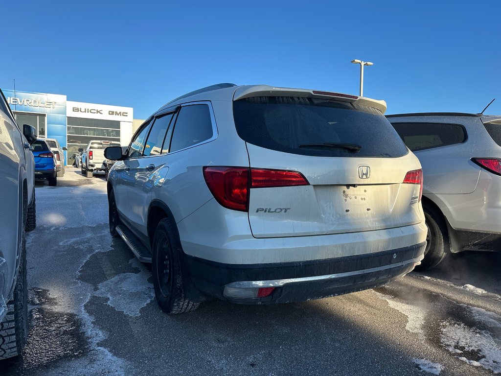 2017 Honda Pilot in Pickering, Ontario - 2 - w1024h768px