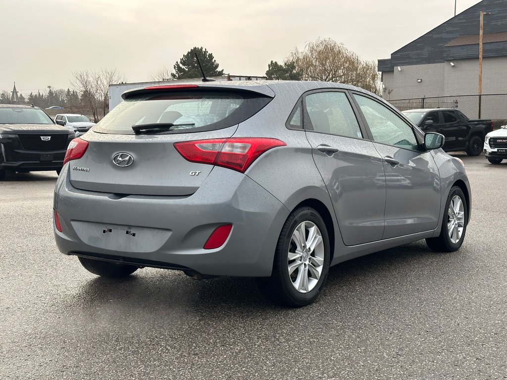 2014 Hyundai Elantra GT in Pickering, Ontario - 5 - w1024h768px