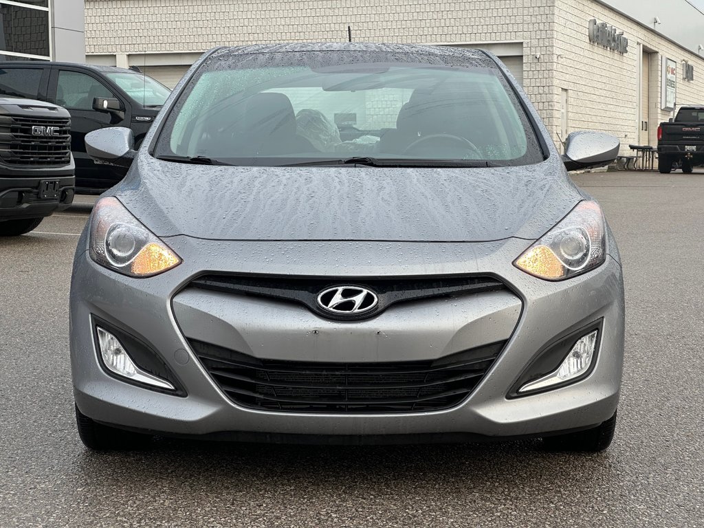 2014 Hyundai Elantra GT in Pickering, Ontario - 8 - w1024h768px