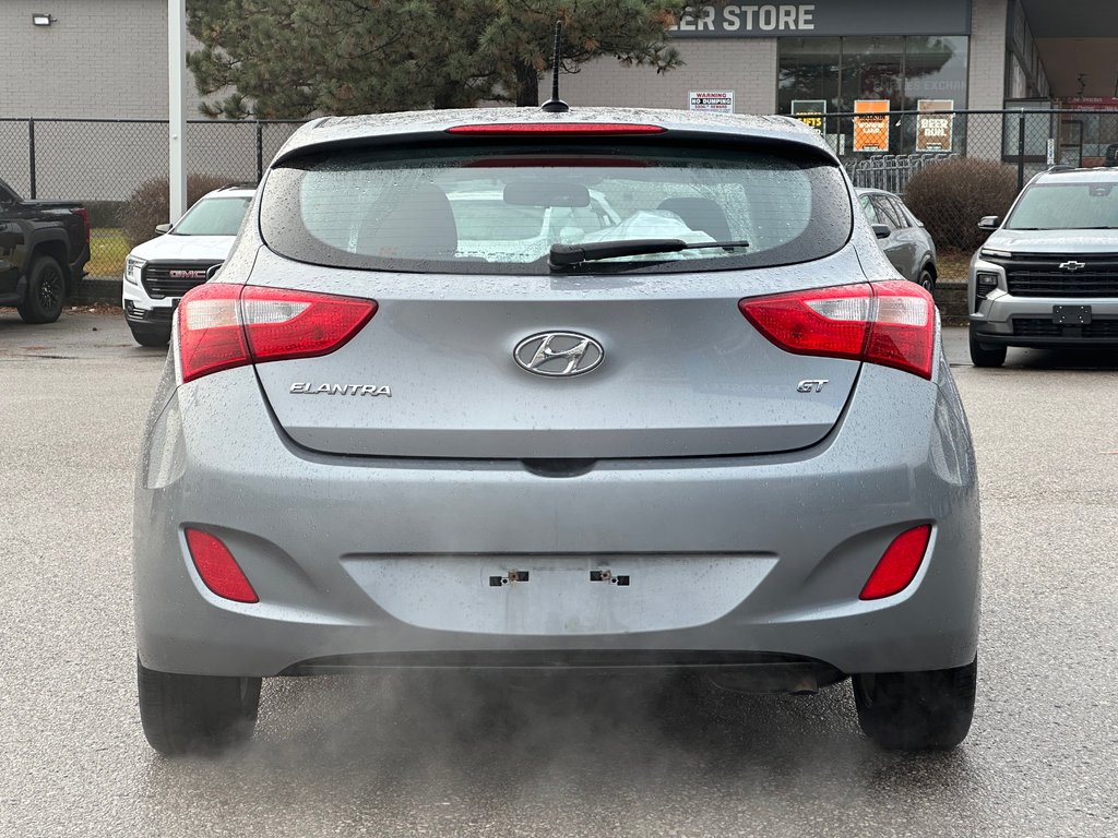 2014 Hyundai Elantra GT in Pickering, Ontario - 4 - w1024h768px