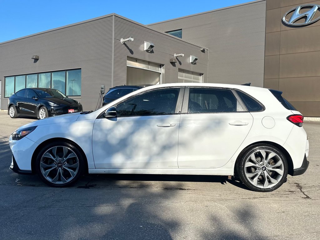 2020 Hyundai Elantra GT in Pickering, Ontario - 2 - w1024h768px