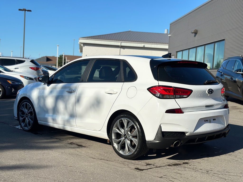 2020 Hyundai Elantra GT in Pickering, Ontario - 3 - w1024h768px