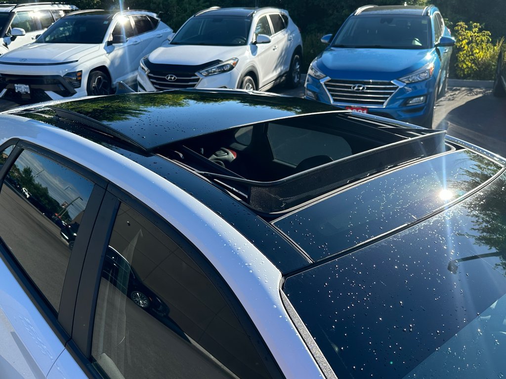 2020 Hyundai Elantra GT in Pickering, Ontario - 21 - w1024h768px