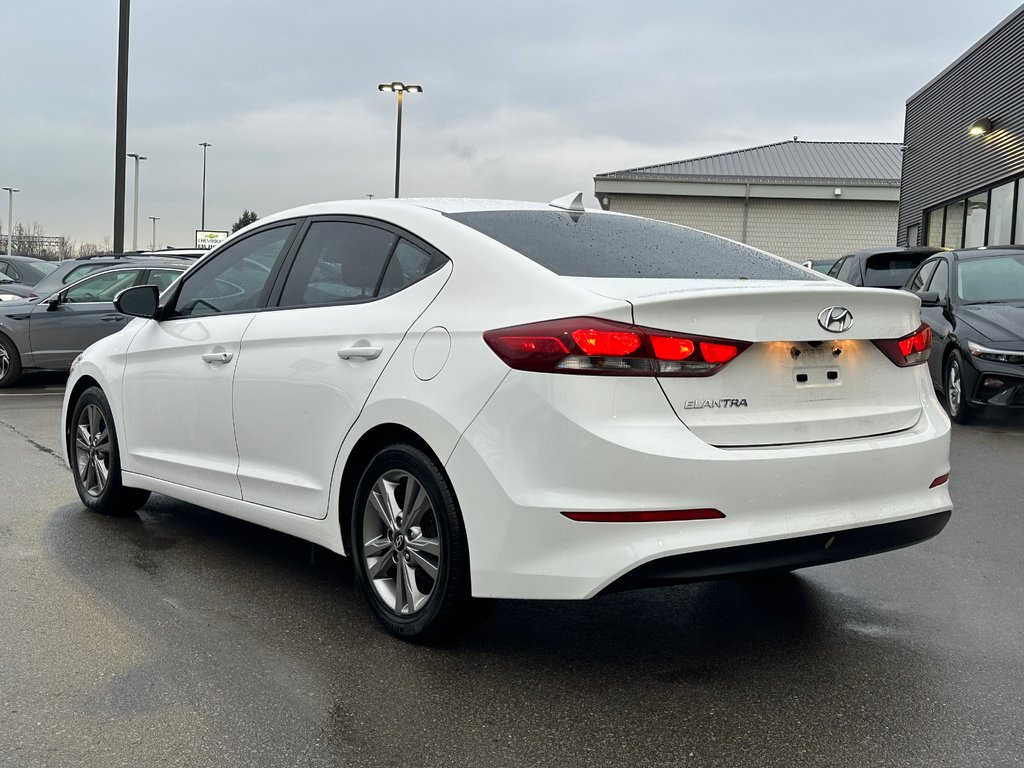 2018 Hyundai Elantra in Pickering, Ontario - 3 - w1024h768px