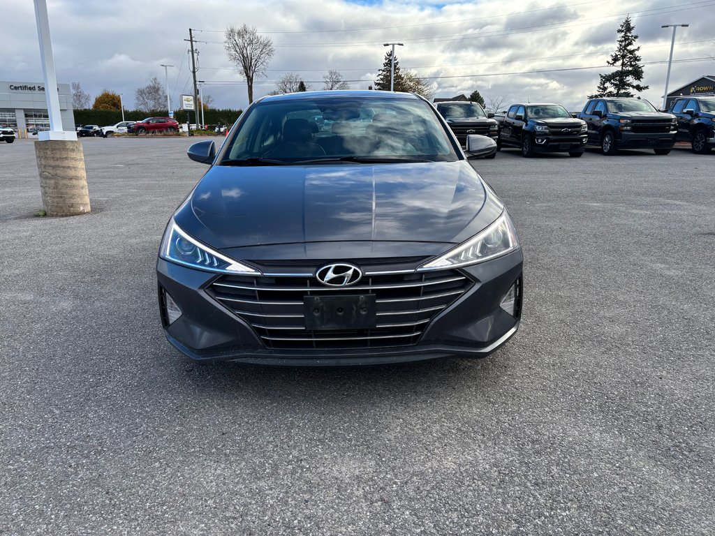 2019 Hyundai Elantra in Lindsay, Ontario - 2 - w1024h768px