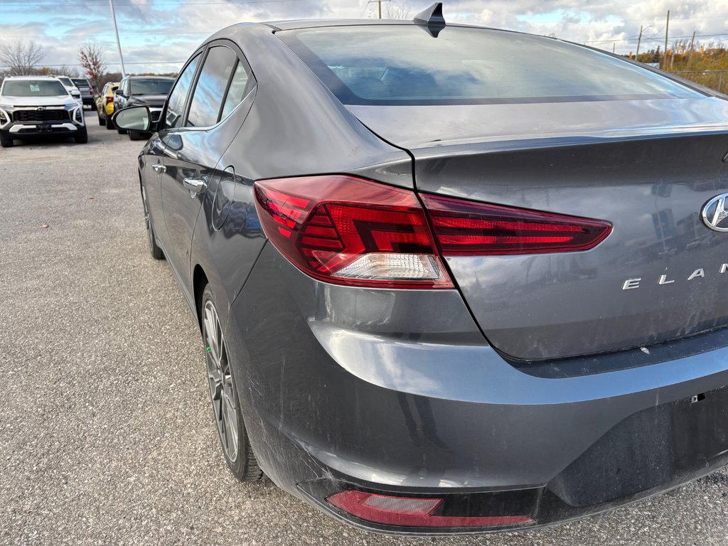 2019 Hyundai Elantra in Lindsay, Ontario - 6 - w1024h768px