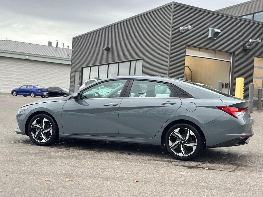 2022 Hyundai Elantra in Pickering, Ontario - 2 - w1024h768px