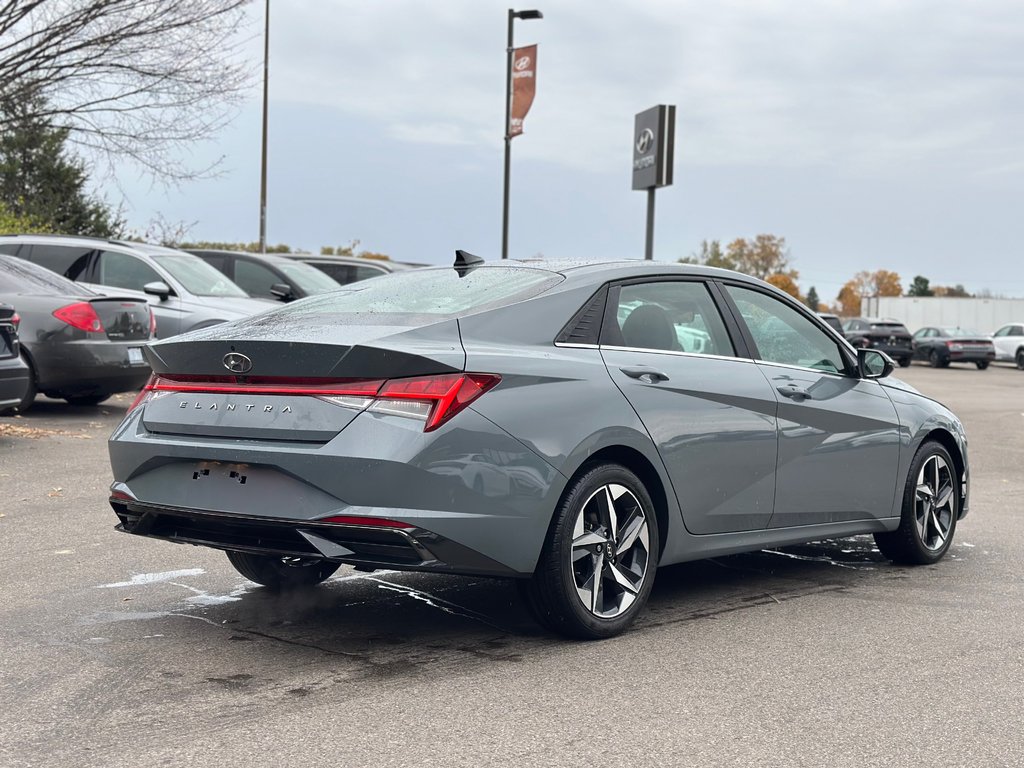 2022 Hyundai Elantra in Pickering, Ontario - 5 - w1024h768px