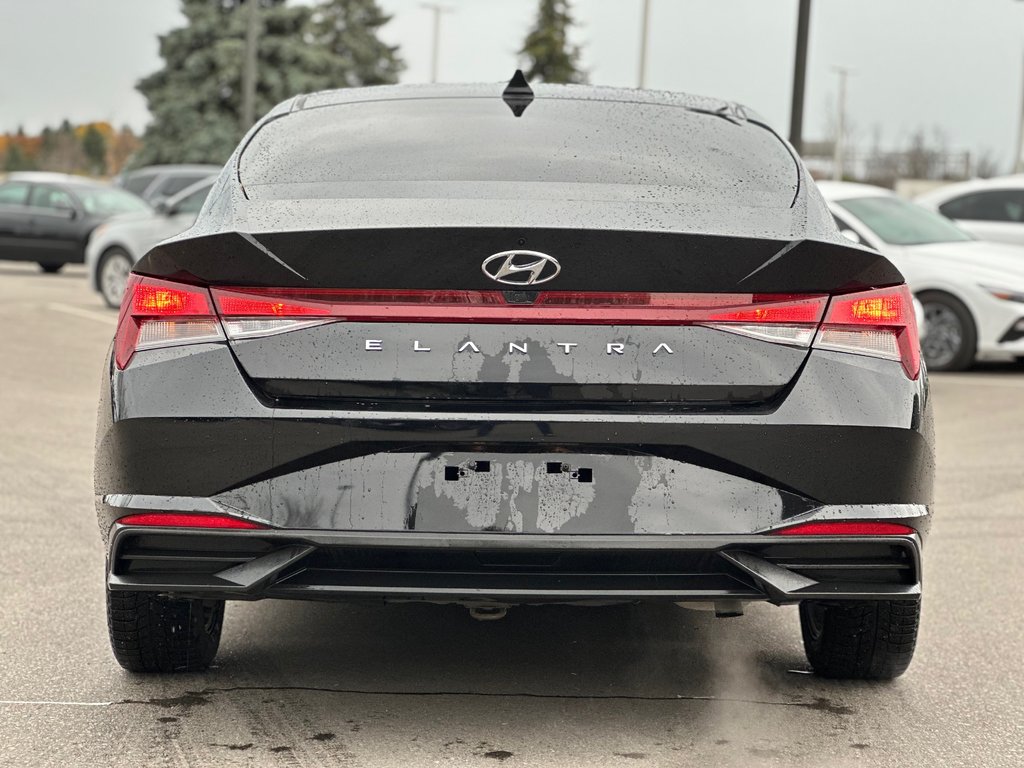 2022 Hyundai Elantra in Pickering, Ontario - 4 - w1024h768px