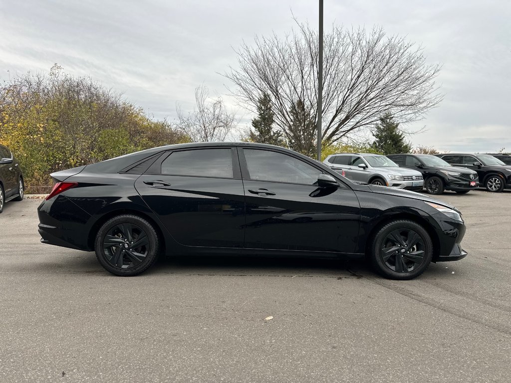 2022 Hyundai Elantra in Pickering, Ontario - 6 - w1024h768px