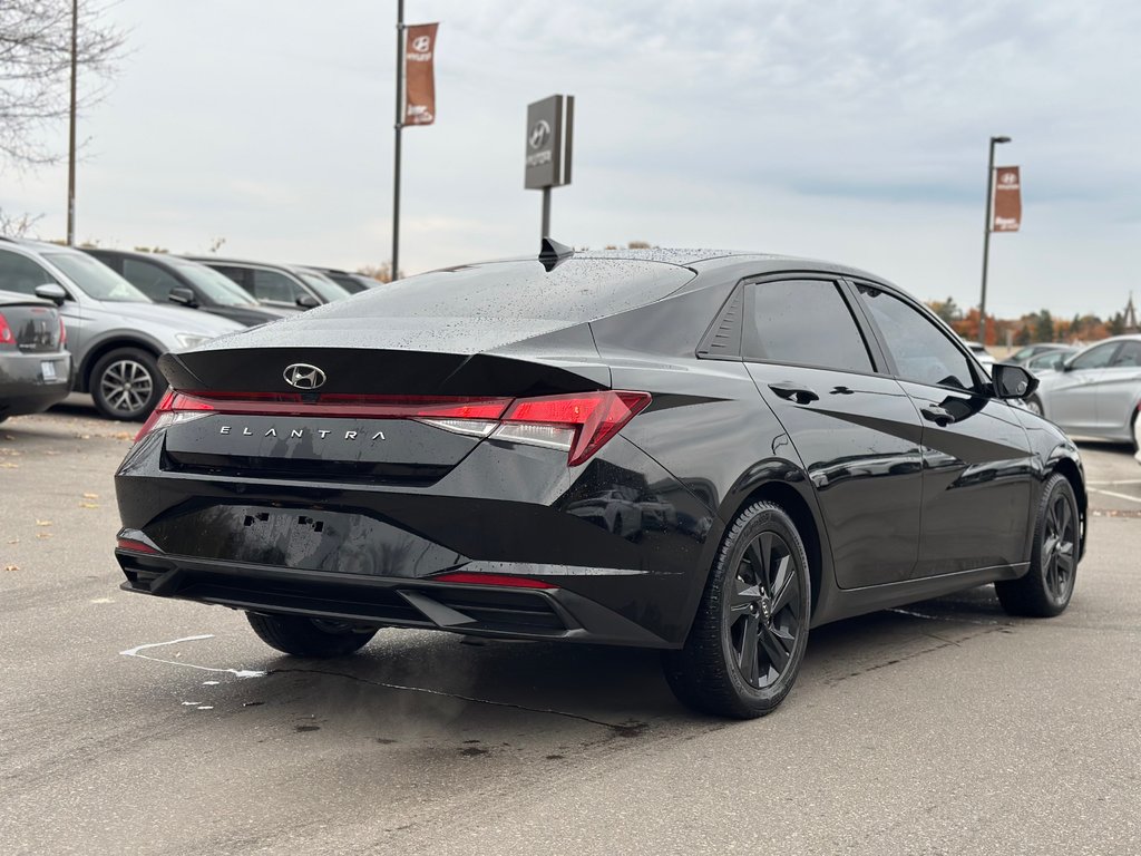 2022 Hyundai Elantra in Pickering, Ontario - 5 - w1024h768px