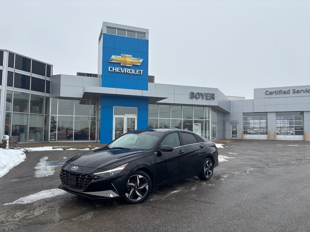 2022 Hyundai Elantra in Lindsay, Ontario - 1 - w1024h768px