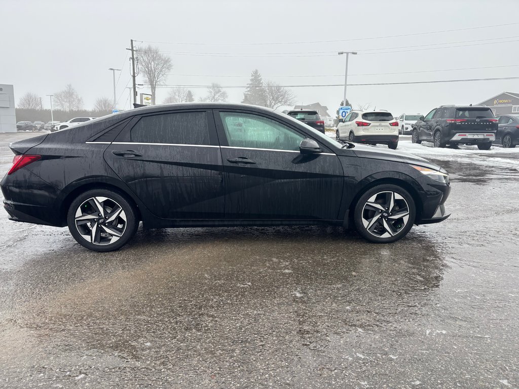 2022 Hyundai Elantra in Lindsay, Ontario - 9 - w1024h768px