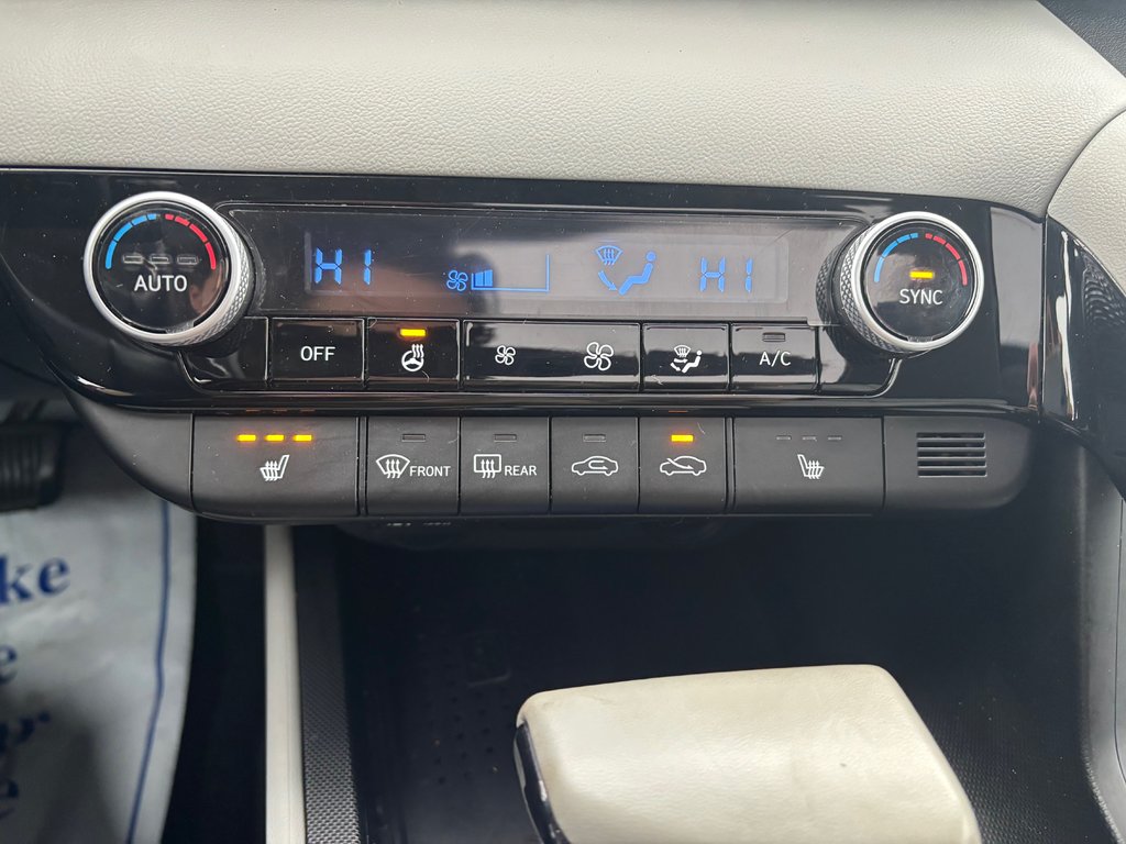 2022 Hyundai Elantra in Lindsay, Ontario - 14 - w1024h768px