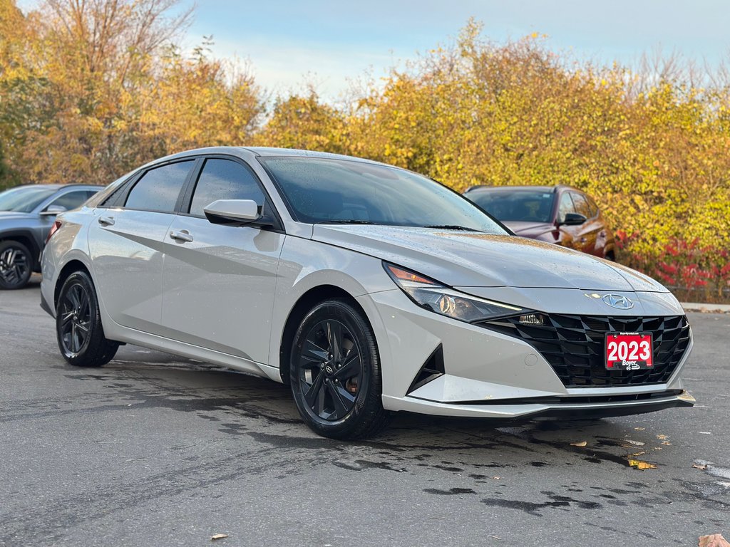 2023 Hyundai Elantra in Pickering, Ontario - 7 - w1024h768px