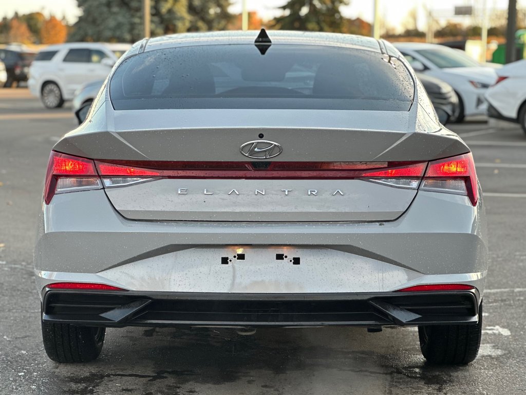 2023 Hyundai Elantra in Pickering, Ontario - 4 - w1024h768px