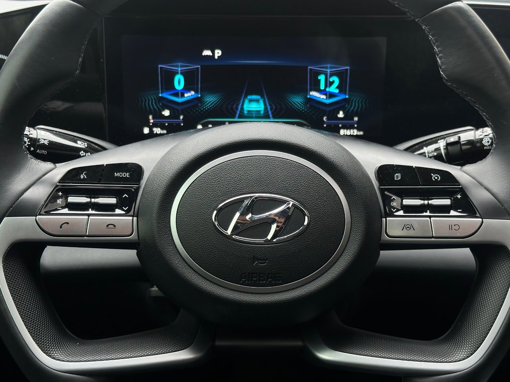 2023 Hyundai Elantra in Pickering, Ontario - 11 - w1024h768px