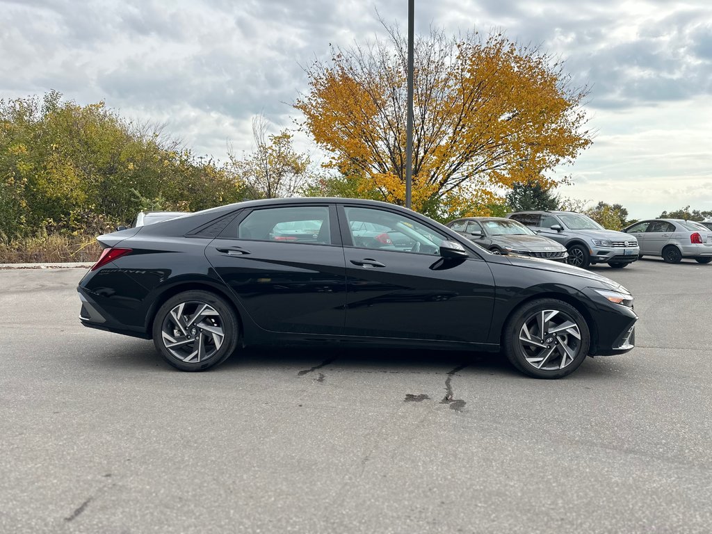 2024 Hyundai Elantra in Pickering, Ontario - 6 - w1024h768px