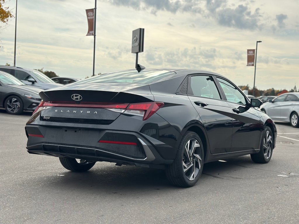 2024 Hyundai Elantra in Pickering, Ontario - 5 - w1024h768px