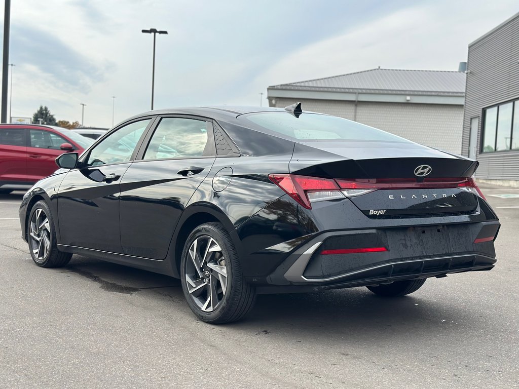 2024 Hyundai Elantra in Pickering, Ontario - 3 - w1024h768px