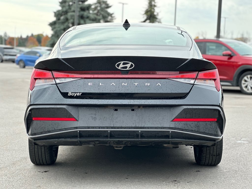 2024 Hyundai Elantra in Pickering, Ontario - 4 - w1024h768px