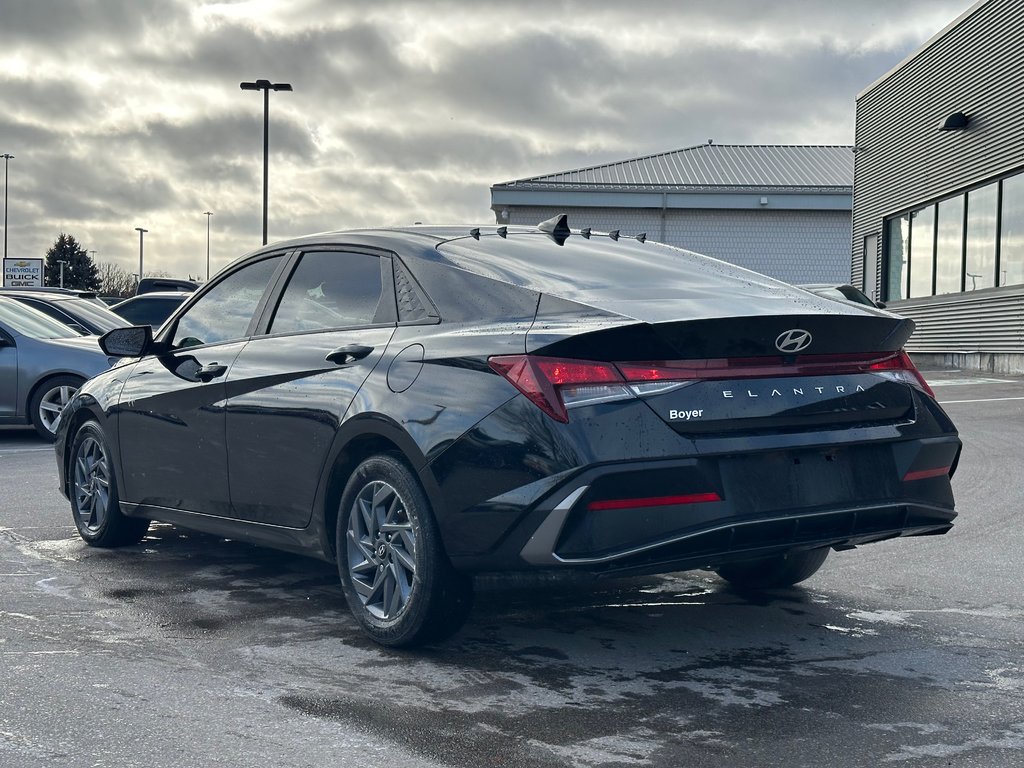 2024 Hyundai Elantra in Pickering, Ontario - 3 - w1024h768px