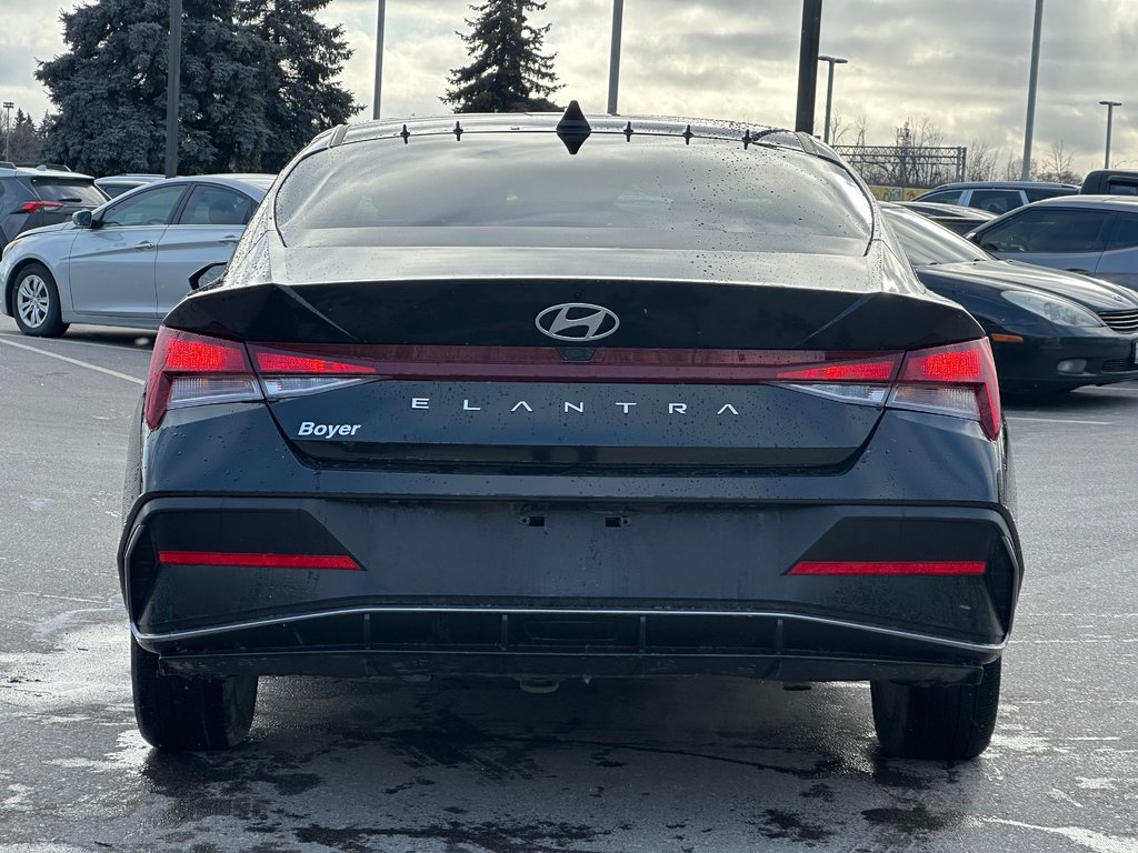 2024 Hyundai Elantra in Pickering, Ontario - 4 - w1024h768px