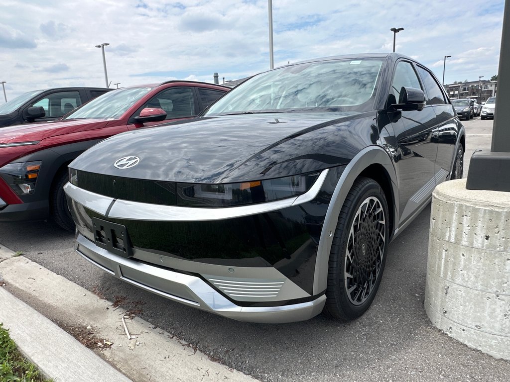 2024 Hyundai Ioniq 5 in Pickering, Ontario - 1 - w1024h768px